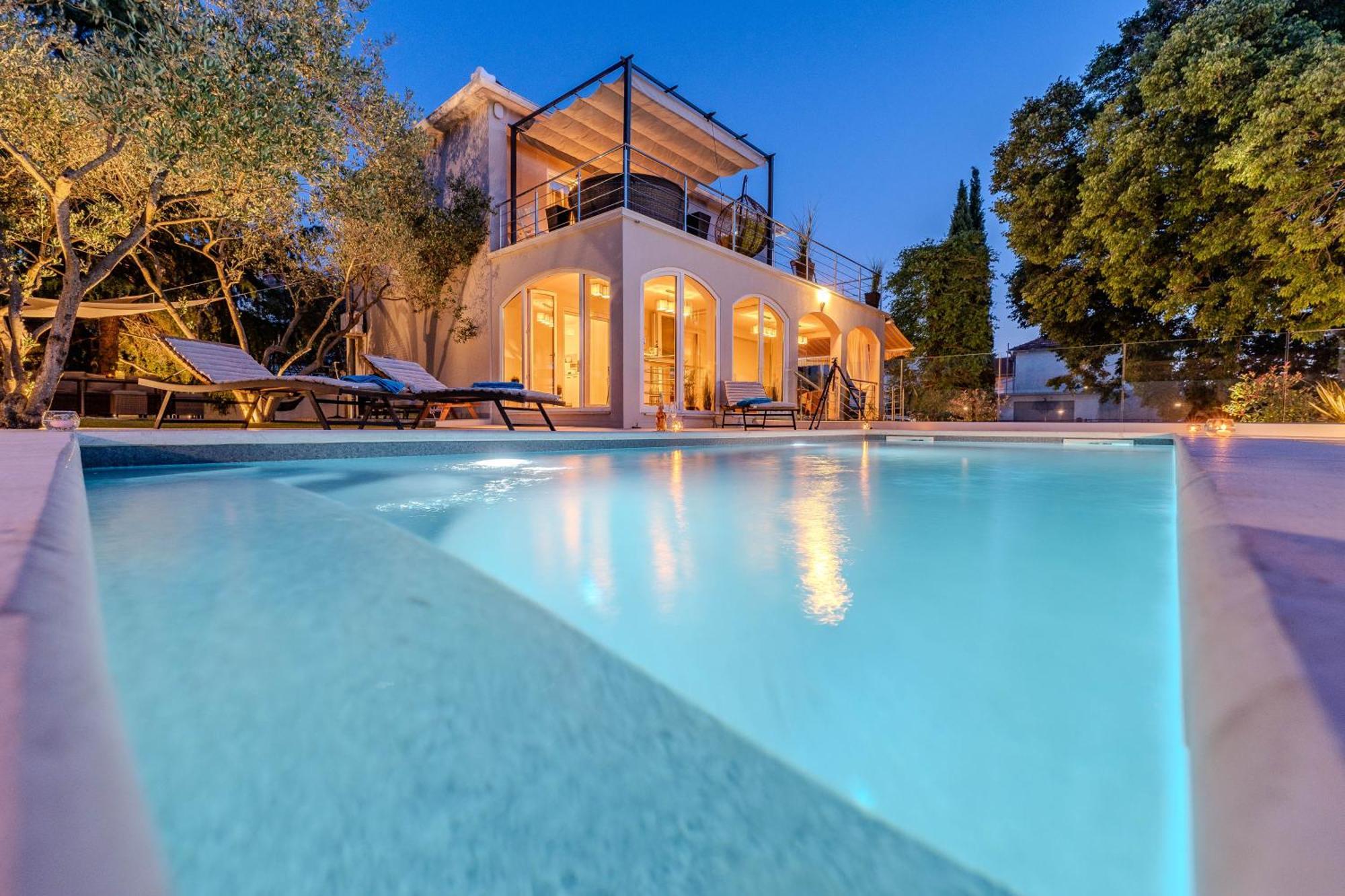 Villa B&D Zadar For The Complete Pleasure Of Vacation !Heated! Private Pool! Green Oasis In The Center Of Zadar, 100M From The Sea Esterno foto
