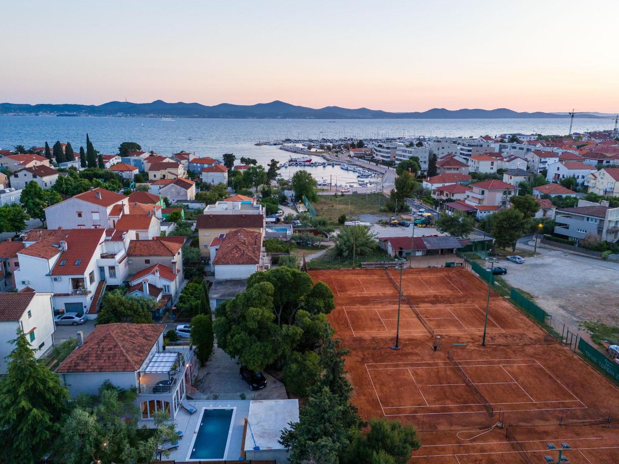 Villa B&D Zadar For The Complete Pleasure Of Vacation !Heated! Private Pool! Green Oasis In The Center Of Zadar, 100M From The Sea Esterno foto