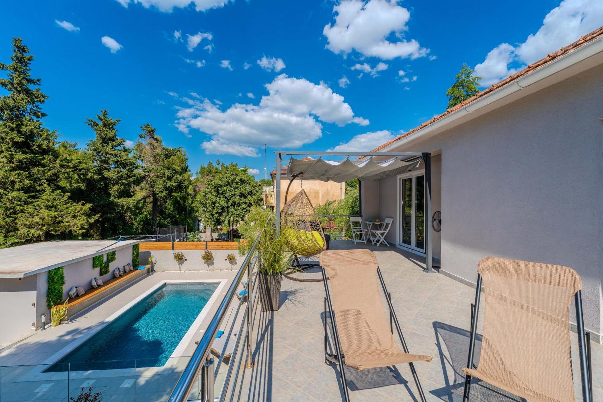 Villa B&D Zadar For The Complete Pleasure Of Vacation !Heated! Private Pool! Green Oasis In The Center Of Zadar, 100M From The Sea Esterno foto
