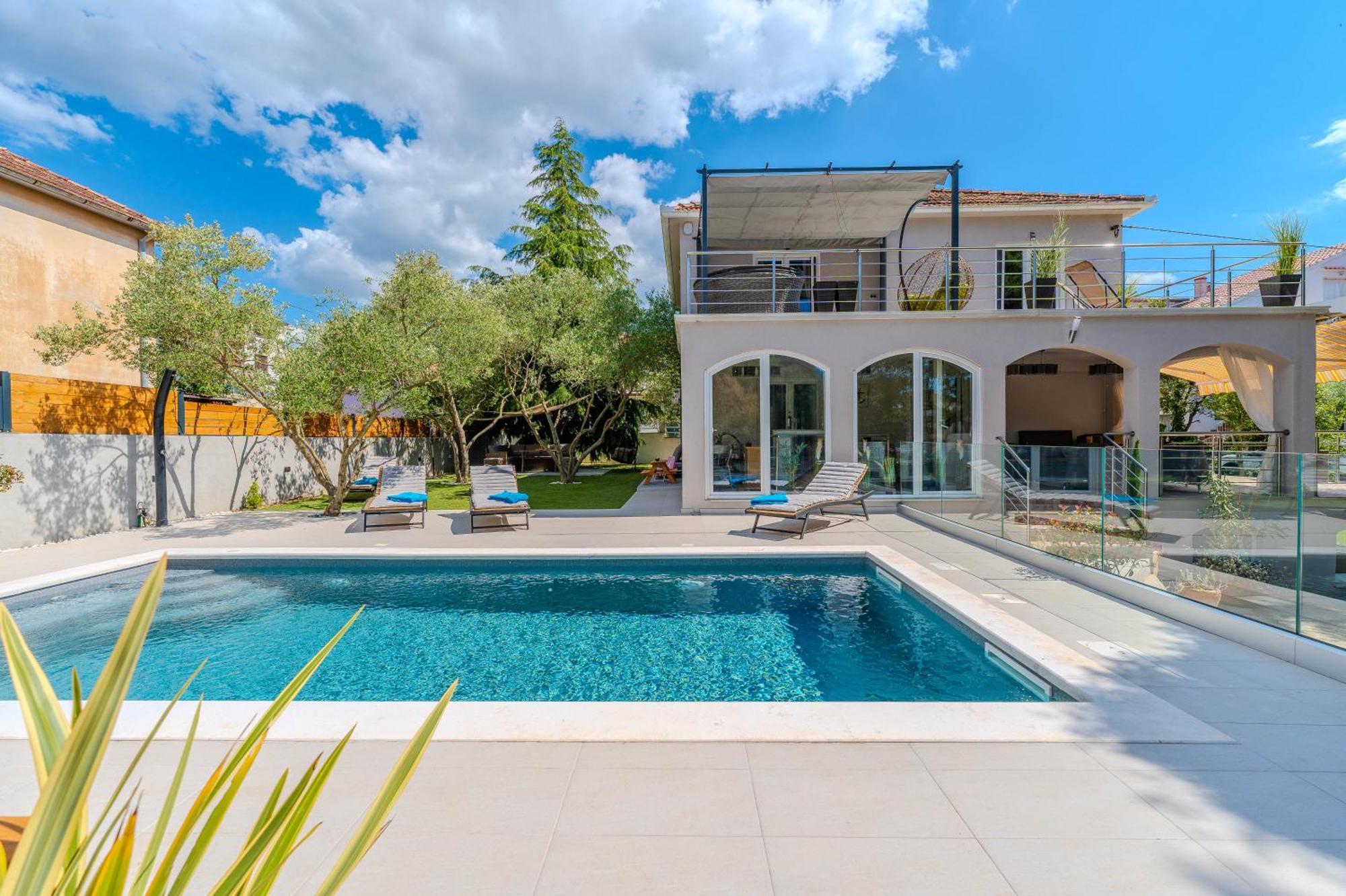 Villa B&D Zadar For The Complete Pleasure Of Vacation !Heated! Private Pool! Green Oasis In The Center Of Zadar, 100M From The Sea Esterno foto
