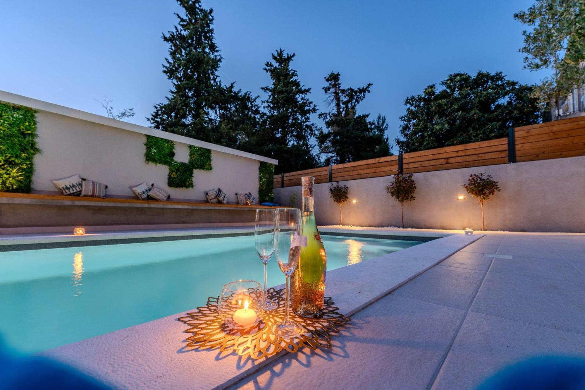 Villa B&D Zadar For The Complete Pleasure Of Vacation !Heated! Private Pool! Green Oasis In The Center Of Zadar, 100M From The Sea Esterno foto